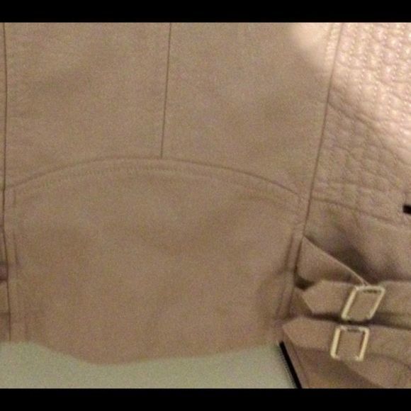 🌸🌸HP🎉Gorgeous Coffee Shop Kids Blush Kids Soft Faux Leather Girls Jacket EUC - Picture 8 of 14